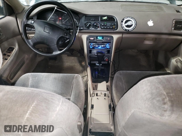 1996 Honda Accord EX with VIN 1HGCD5658TA248126, listed as a Copart auction lot 44596815 with 182,856 mi miles and Clean Title. Bid and sale history available at DreamBid. Image 8.