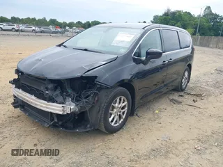 2017 Chrysler Pacifica Touring with VIN 2C4RC1DG8HR502333, listed as a IAAI auction lot 42357607 with 105,266 mi miles and . Bid and sale history available at DreamBid. Image 17.