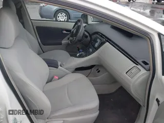 2010 Toyota Prius II with VIN JTDKN3DU2A0195416, listed as a IAAI auction lot 41939622 with 132,538 mi miles and . Bid and sale history available at carsss.com. Image 5.