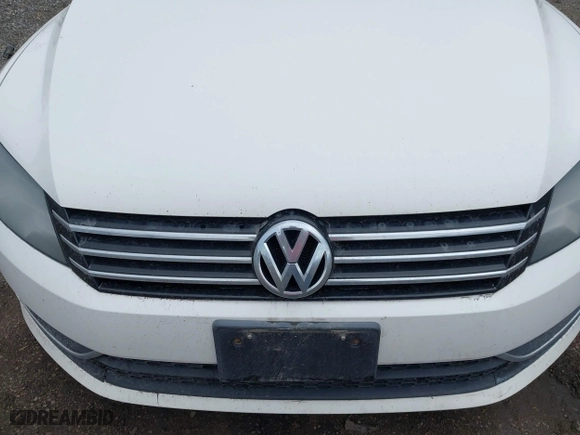 2012 Volkswagen Passat S w/Appearance with VIN 1VWAH7A37CC095106, listed as a IAAI auction lot 41812658 with 173,867 mi miles. Bid and sale history available at carsss.com. Image 6.