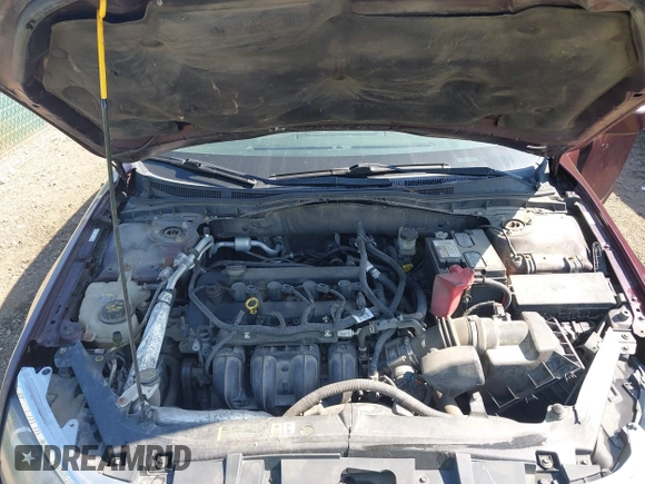 2011 Ford Fusion SE with VIN 3FAHP0HA5BR320130, listed as a IAAI auction lot 42103321 with 191,178 mi miles. Bid and sale history available at carsss.com. Image 10.