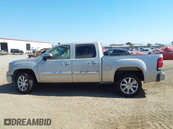 2008 GMC Sierra Denali z VIN 2GTEK638681283475, wystawiony jako IAAI lot #40102217 z przebiegiem 179 733 mil mil oraz . Historia ofert i sprzedaży dostępna na DreamBid. Obrazek 15.