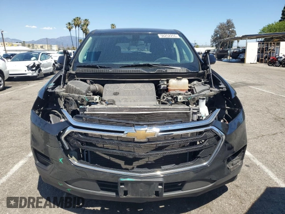 2018 Chevrolet Traverse LS z VIN 1GNERFKW5JJ255102, wystawiony jako Copart lot #56252255 z przebiegiem 82 385 mil mil oraz Szkoda całkowita • Salvage title. Historia ofert i sprzedaży dostępna na DreamBid. Obrazek 5.
