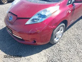 2012 Nissan LEAF SL with VIN JN1AZ0CP0CT025747, listed as a IAAI auction lot 42021121 with 50,344 mi miles. Bid and sale history available at carsss.com. Image 6.