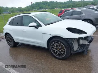 2017 Porsche Macan S z VIN WP1AB2A50HLB19003, wystawiony jako IAAI lot #42212299 z przebiegiem 110 723 mil mil oraz . Historia ofert i sprzedaży dostępna na DreamBid. Obrazek 14.