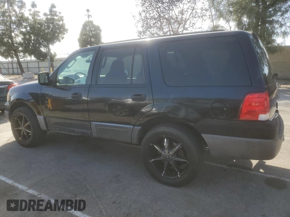 2004 Ford Expedition XLS with VIN 1FMRU13W04LB18695, listed as a Copart auction lot 46652665 with 198,651 mi miles and Salvage Title. Bid and sale history available at carsss.com. Image 2.