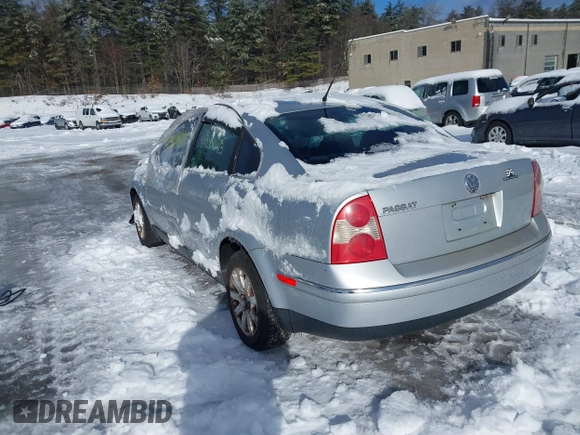 2003 Volkswagen Passat GL z VIN WVWMD63B23P440805, wystawiony jako IAAI lot #41545000 z przebiegiem 167 982 mil mil oraz . Historia ofert i sprzedaży dostępna na DreamBid. Obrazek 3.