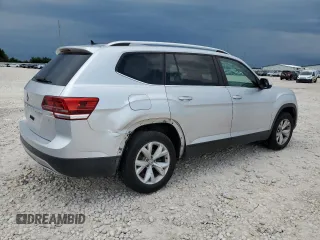 2018 Volkswagen Atlas Launch Edition with VIN 1V2BR2CA4JC500319, listed as a Copart auction lot 55771225 with 76,511 mi miles and Salvage title. Bid and sale history available at DreamBid. Image 3.