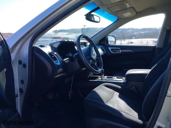 2016 Nissan Pathfinder S with VIN 5N1AR2MN5GC609858, listed as a IAAI auction lot 41293826 with 159,250 mi miles. Bid and sale history available at carsss.com. Image 5.