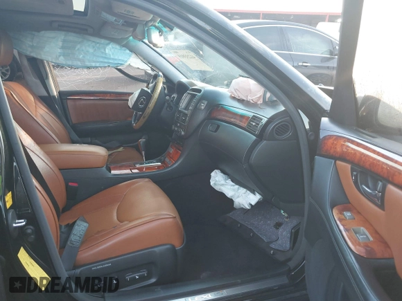 2005 Lexus LS 430 with VIN JTHBN36F855005771, listed as a IAAI auction lot 41233919 with 273,798 mi miles. Bid and sale history available at carsss.com. Image 5.