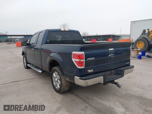 2013 Ford F-150 XL with VIN 1FTEX1CM7DKG22286, listed as a IAAI auction lot 41470939 with 183,227 mi miles. Bid and sale history available at carsss.com. Image 3.