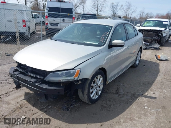 2011 Volkswagen Jetta Sedan SE w/Convenience & Sunroof PZEV with VIN 3VWDZ7AJXBM327932, listed as a IAAI auction lot 41950996 with 249,763 mi miles. Bid and sale history available at carsss.com. Image 2.