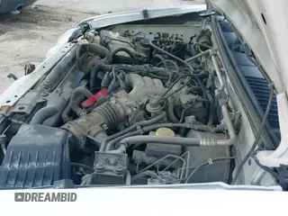 2003 Nissan Frontier XE z VIN 1N6ED29Y83C451126, wystawiony jako IAAI lot #42349509 z przebiegiem 182 193 mil mil oraz . Historia ofert i sprzedaży dostępna na DreamBid. Obrazek 13.