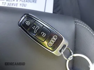 2022 Audi e-tron Premium с VIN WA1AAAGEXNB047650, выставлен на аукционе IAAI как лот 41782598 с пробегом 45 906 миль миль и . История ставок и продаж доступна на DreamBid. Изображение 11.