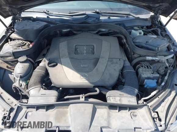 2010 Mercedes-Benz E-Class E 350 Luxury with VIN WDDHF8HB4AA157697, listed as a IAAI auction lot 42025686 with 205,626 mi miles. Bid and sale history available at carsss.com. Image 10.
