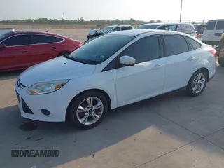 2014 Ford Focus SE with VIN 1FADP3F26EL163285, listed as a IAAI auction lot 42174124 with 172,016 mi miles and . Bid and sale history available at carsss.com. Image 2.