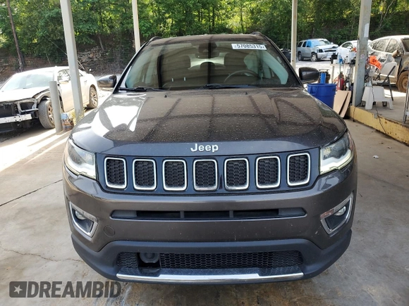 2018 Jeep Compass Limited z VIN 3C4NJCCBXJT361662, wystawiony jako Copart lot #57085315 z przebiegiem 61 815 mil mil oraz Szkoda całkowita • Salvage title. Historia ofert i sprzedaży dostępna na DreamBid. Obrazek 5.