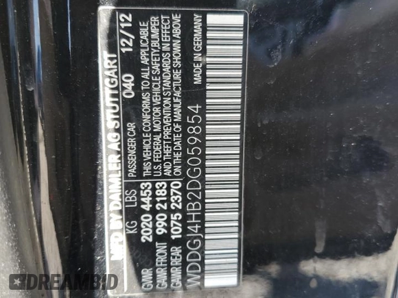 2013 Mercedes-Benz C 250 with VIN WDDGJ4HB2DG059854, listed as a Copart auction lot 61996345 with 109,119 mi miles and Clean title. Bid and sale history available at DreamBid. Image 12.