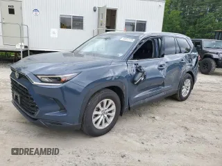 2024 Toyota Highlander XLE with VIN 5TDAAAB55RS061645, listed as a Copart auction lot 58312775 with 5,201 mi miles and Salvage title. Bid and sale history available at DreamBid. Image 1.