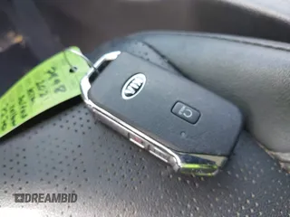 2021 Kia Seltos SX z VIN KNDETCA22M7187270, wystawiony jako IAAI lot #42264879 z przebiegiem 39 656 mil mil oraz . Historia ofert i sprzedaży dostępna na DreamBid. Obrazek 11.
