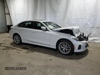 2025 BMW 3 Series 330i xDrive with VIN 3MW89CW02S8F00975, listed as a Copart auction lot 89027935 with 3,667 mi miles and Salvage Title. Bid and sale history available at carsss.com. Image 4.