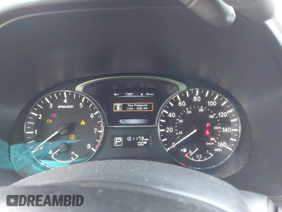 2015 Nissan Pathfinder Platinum with VIN 5N1AR2MMXFC668880, listed as a IAAI auction lot 42371231 with 101,173 mi miles and . Bid and sale history available at DreamBid. Image 7.