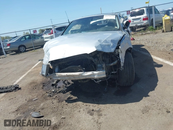 2013 Audi A5 Premium Plus z VIN WAULFAFR4DA000796, wystawiony jako IAAI lot #41970171 z przebiegiem Nie podano mil oraz . Historia ofert i sprzedaży dostępna na DreamBid. Obrazek 13.