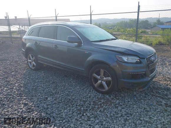 2013 Audi Q7 S line Prestige z VIN WA1DGAFE6DD012295, wystawiony jako IAAI lot #42492714 z przebiegiem 137 062 mil mil oraz . Historia ofert i sprzedaży dostępna na DreamBid. Obrazek 1.