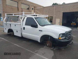 2004 Ford F-250 XL z VIN 1FTNF20L64EE05962, wystawiony jako IAAI lot #41103571 z przebiegiem Nie podano mil oraz . Historia ofert i sprzedaży dostępna na DreamBid. Obrazek 1.