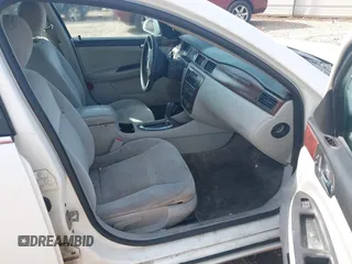 2008 Chevrolet Impala LT with VIN 2G1WT58K181217229, listed as a IAAI auction lot 42181437 with 220,597 mi miles and . Bid and sale history available at DreamBid. Image 5.