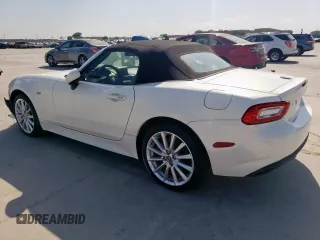 2017 FIAT 124 Spider Elaborazione Abarth z VIN JC1NFAEK0H0105912, wystawiony jako Copart lot #53077885 z przebiegiem 72 652 mil mil oraz Szkoda całkowita • Salvage title. Historia ofert i sprzedaży dostępna na DreamBid. Obrazek 2.