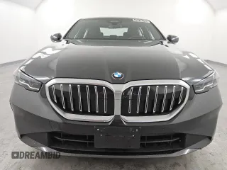 2024 BMW 5 Series 530i xDrive with VIN WBA53FJ05RCS33735, listed as a Copart auction lot 49742795 with 20,986 mi miles and Clean Title. Bid and sale history available at carsss.com. Image 5.