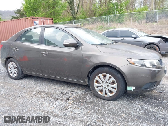 2010 Kia Forte EX with VIN KNAFU4A23A5847814, listed as a IAAI auction lot 42048432 with 97,678 mi miles. Bid and sale history available at carsss.com. Image 6.