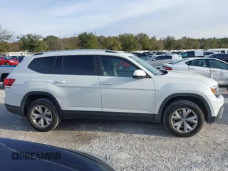 2018 Volkswagen Atlas SE with VIN 1V2DR2CA6JC526557, listed as a IAAI auction lot 41420788 with 135,149 mi miles and . Bid and sale history available at DreamBid. Image 13.