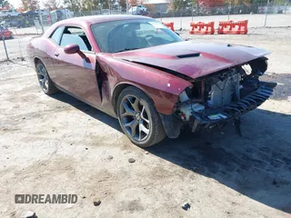 2017 Dodge Challenger SXT z VIN 2C3CDZAGXHH583142, wystawiony jako IAAI lot #40754468 z przebiegiem 135 376 mil mil oraz . Historia ofert i sprzedaży dostępna na DreamBid. Obrazek 1.