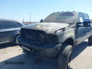 2002 Ford F-250 XL с VIN 1FTNW21FX2ED61521, выставлен на аукционе IAAI как лот 42238542 с пробегом Не указан миль и . История ставок и продаж доступна на DreamBid. Изображение 6.
