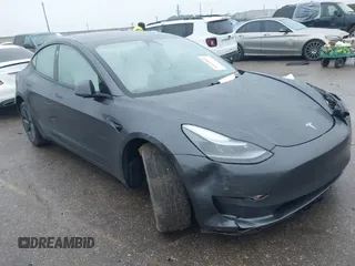 2023 Tesla Model 3 z VIN 5YJ3E1EA4PF500180, wystawiony jako IAAI lot #41047851 z przebiegiem Nie podano mil oraz . Historia ofert i sprzedaży dostępna na DreamBid. Obrazek 1.