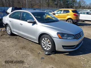 2012 Volkswagen Passat S w/Appearance with VIN 1VWAH7A34CC106918, listed as a IAAI auction lot 41351509 with 202,208 mi miles. Bid and sale history available at carsss.com. Image 1.