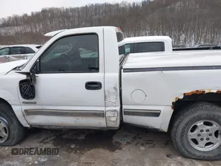 1999 Chevrolet Silverado 1500 LS with VIN 1GCEK14T2XZ125789, listed as a IAAI auction lot 40958507 with 178,496 mi miles. Bid and sale history available at carsss.com. Image 15.