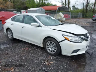 2016 Nissan Altima SR with VIN 1N4AL3AP7GC205080, listed as a IAAI auction lot 41974212 with 61,858 mi miles and . Bid and sale history available at DreamBid. Image 1.