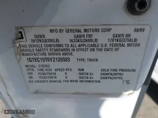 2000 GMC Sierra 1500 SLT with VIN 1GTEC19T6YZ129383, listed as a IAAI auction lot 41316141 with 187,146 mi miles. Bid and sale history available at carsss.com. Image 9.