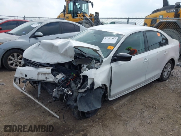 2013 Volkswagen Jetta S z VIN 3VW2K7AJ2DM236653, wystawiony jako IAAI lot #42163312 z przebiegiem 133 000 mil mil oraz . Historia ofert i sprzedaży dostępna na DreamBid. Obrazek 2.