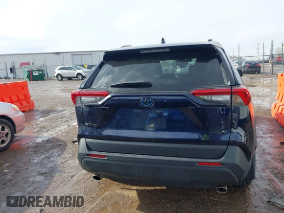 2022 Toyota RAV4 Hybrid XLE with VIN 2T3RWRFV1NW137075, listed as a IAAI auction lot 41652736 with 54,777 mi miles. Bid and sale history available at carsss.com. Image 17.
