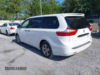 2016 Toyota Sienna L z VIN 5TDZK3DC7GS735427, wystawiony jako IAAI lot #42333624 z przebiegiem 82 599 mil mil oraz . Historia ofert i sprzedaży dostępna na DreamBid. Obrazek 3.