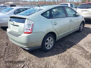2008 Toyota Prius with VIN JTDKB20U983301510, listed as a IAAI auction lot 41833855 with 999,999 mi miles. Bid and sale history available at carsss.com. Image 4.