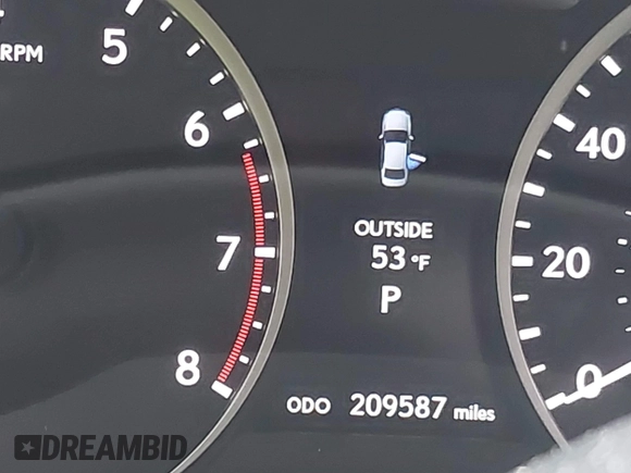 2014 Lexus ES 350 with VIN JTHBK1GG1E2108097, listed as a IAAI auction lot 41718581 with 209,587 mi miles. Bid and sale history available at carsss.com. Image 7.
