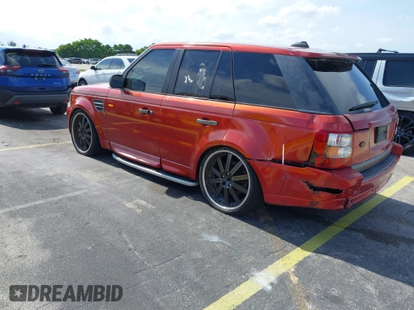2008 Land Rover Range Rover Sport HSE with VIN SALSK25468A145794, listed as a IAAI auction lot 42211204 with 172,241 mi miles and . Bid and sale history available at DreamBid. Image 3.