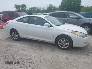 2004 Toyota Solara SE z VIN 4T1CE38P44U908401, wystawiony jako IAAI lot #42416871 z przebiegiem 295 735 mil mil oraz . Historia ofert i sprzedaży dostępna na DreamBid. Obrazek 1.