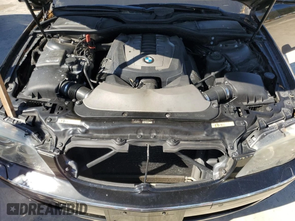 2006 BMW 7 Series 750Li z VIN WBAHN83566DT60821, wystawiony jako Copart lot #50189525 z przebiegiem 151 446 mil mil oraz Szkoda całkowita • Salvage title. Historia ofert i sprzedaży dostępna na DreamBid. Obrazek 11.