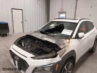 2021 Hyundai Kona Limited with VIN KM8K3CA56MU720134, listed as a IAAI auction lot 39990903 with 1 mi miles. Bid and sale history available at carsss.com. Image 6.